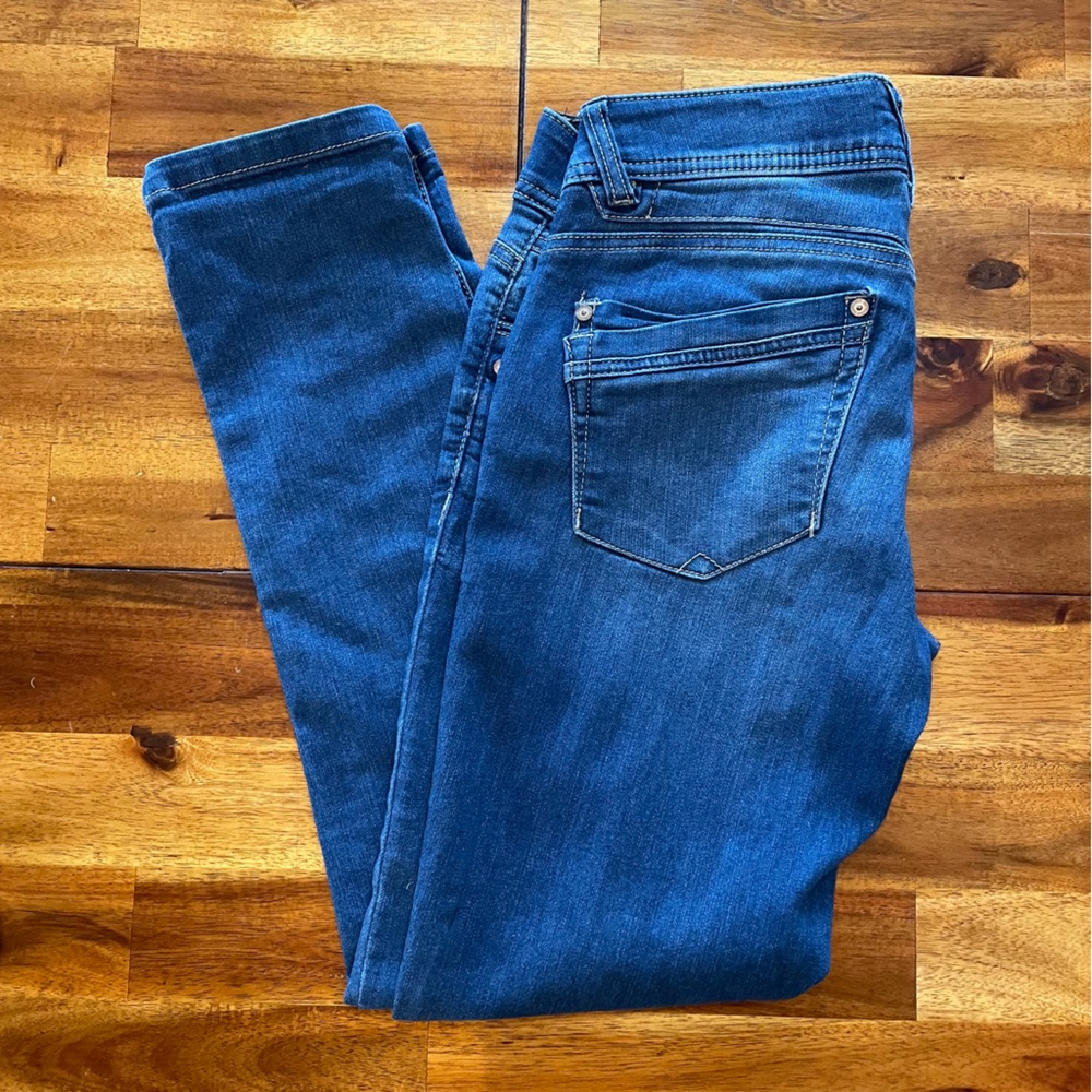 Size 2 Democracy Absolution Jeans
